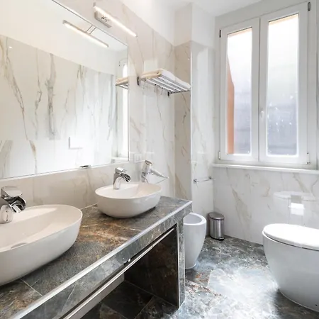 דירה Caruso Regal House רומא