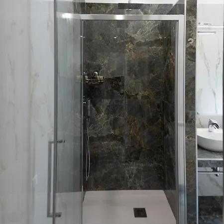 Caruso Regal House * רומא