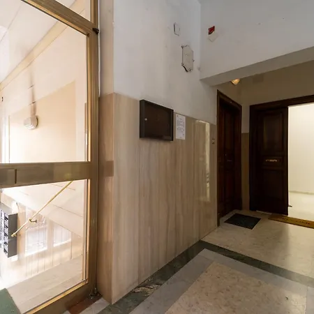 Caruso Regal House דירה *